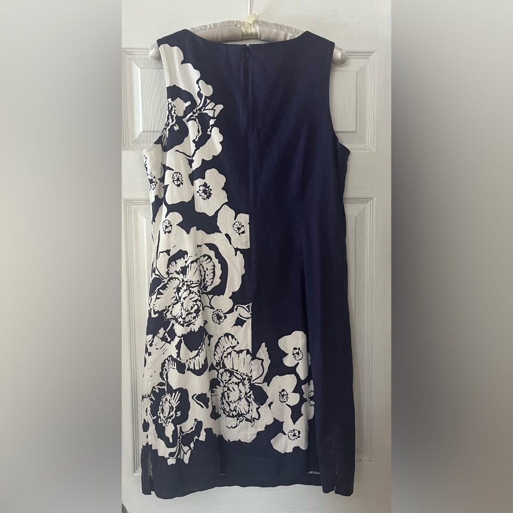 Lilly Pulitzer Navy and White Floral Midi Dress Unique - Picture 3 of 6